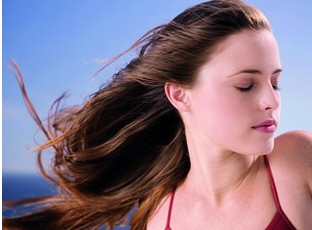 石家庄头发稀少怎么办?头发加密可以改善这种