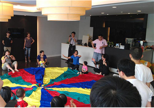 小朋友们通过游戏获取更多安全知识