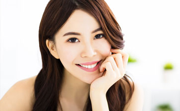 眼睛一大一小怎么办?-埋线双眼皮-石家庄美联